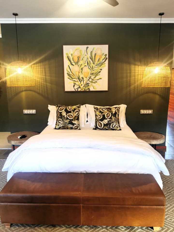 Bambuu Lakeside Lodge