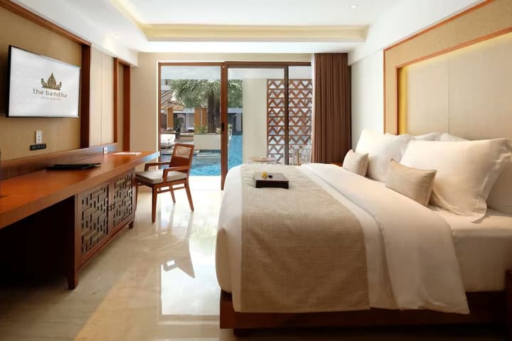 The Bandha Hotel & Suites