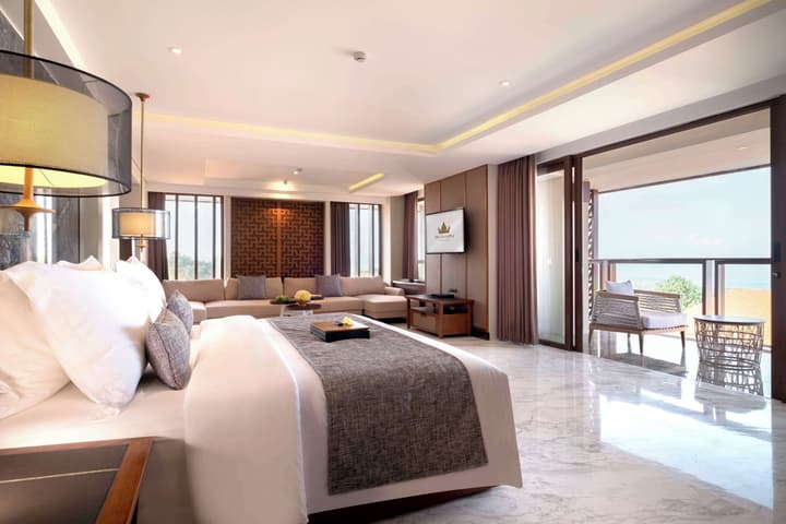 The Bandha Hotel & Suites