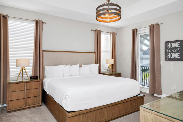 Encore Resort and Water Park at Reunion by Rentyl