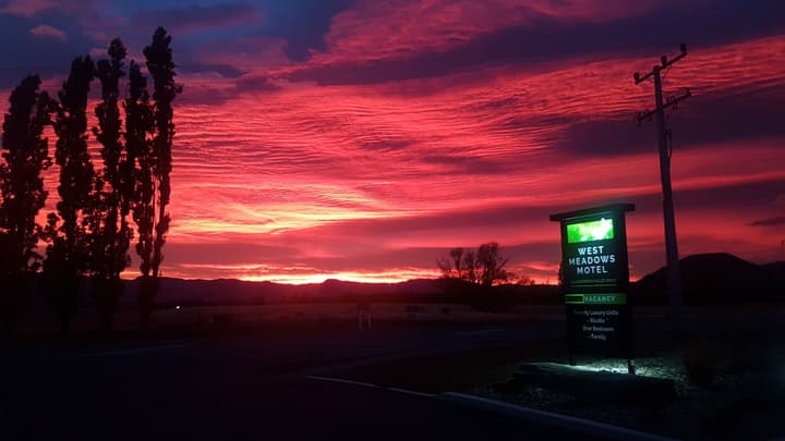 West Meadows Motel