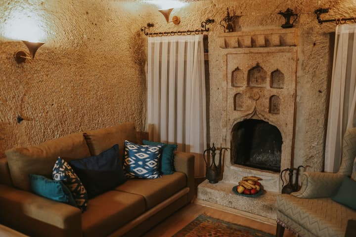 Elaa Cave Hotel