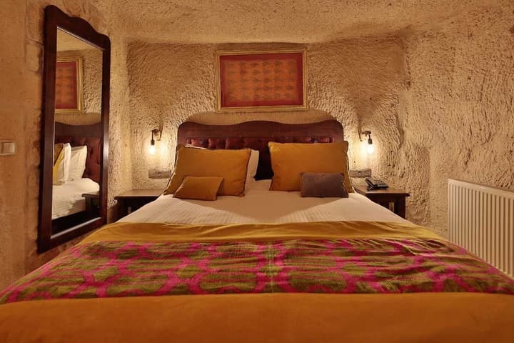 Elaa Cave Hotel