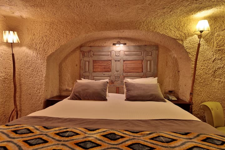 Elaa Cave Hotel