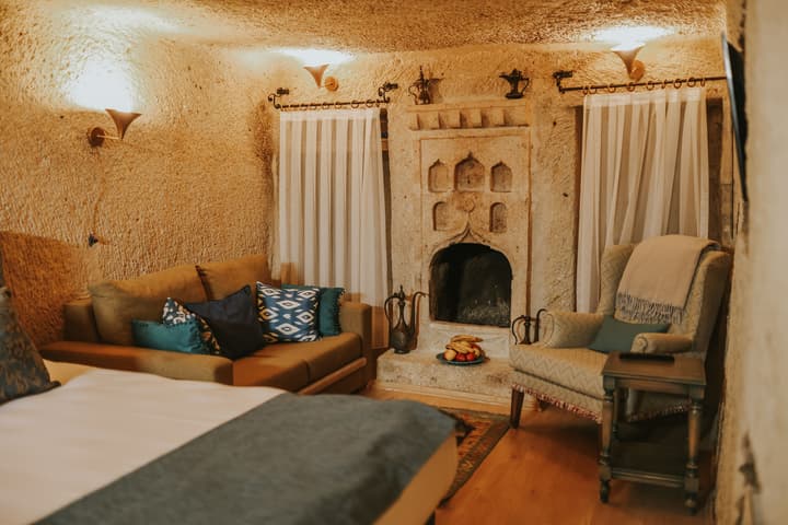 Elaa Cave Hotel
