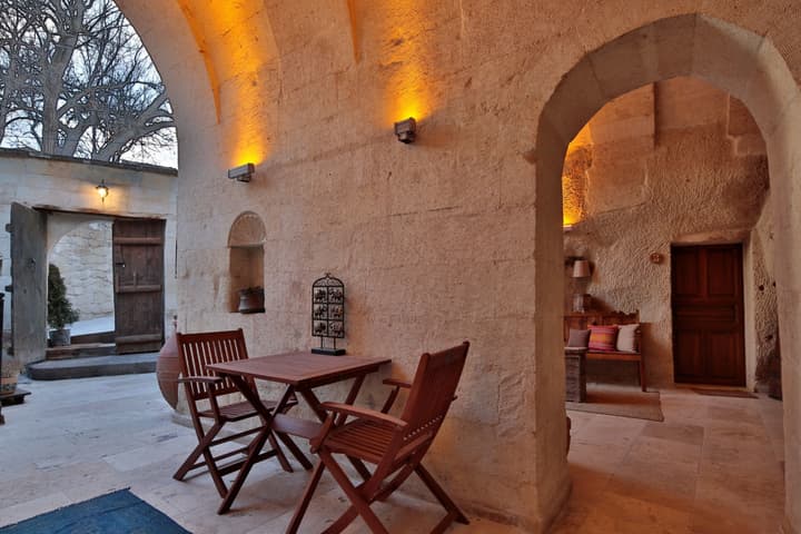 Elaa Cave Hotel