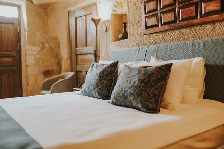 Elaa Cave Hotel