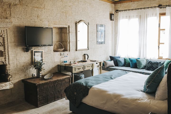 Elaa Cave Hotel