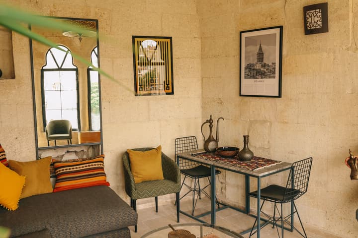 Elaa Cave Hotel