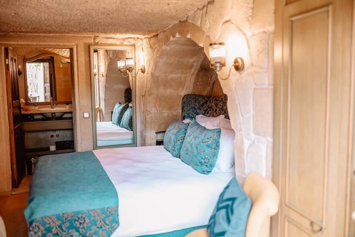Elaa Cave Hotel