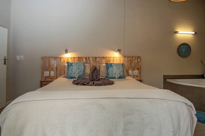 Thornhill Safari Lodge