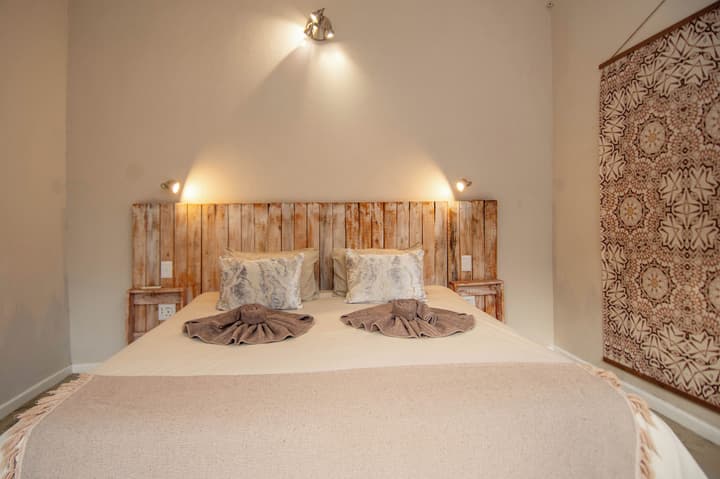 Thornhill Safari Lodge