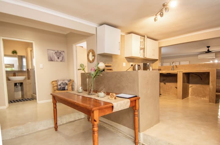 Thornhill Safari Lodge