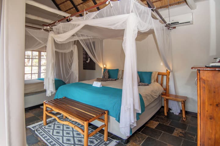 Thornhill Safari Lodge