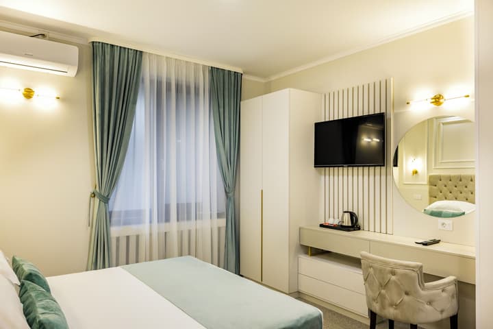 La Strada Boutique Villa