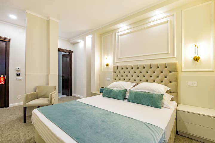 La Strada Boutique Villa