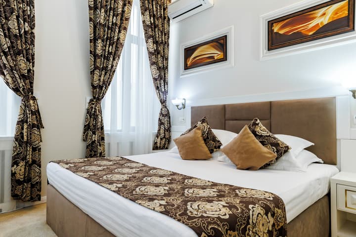 La Strada Boutique Villa