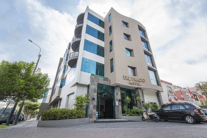 Del Prado Hotel