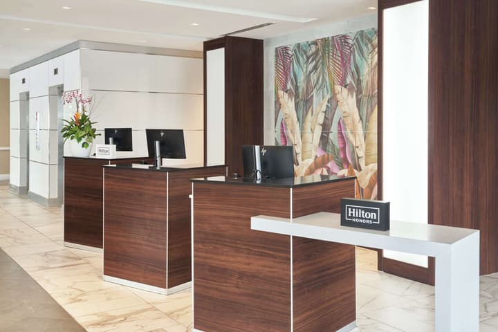 DoubleTree by Hilton Miami North I-95