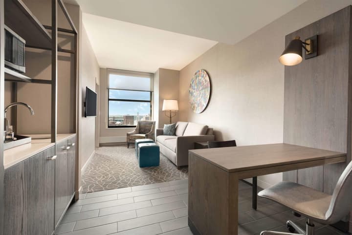 Embassy Suites by Hilton Minneapolis Downtown