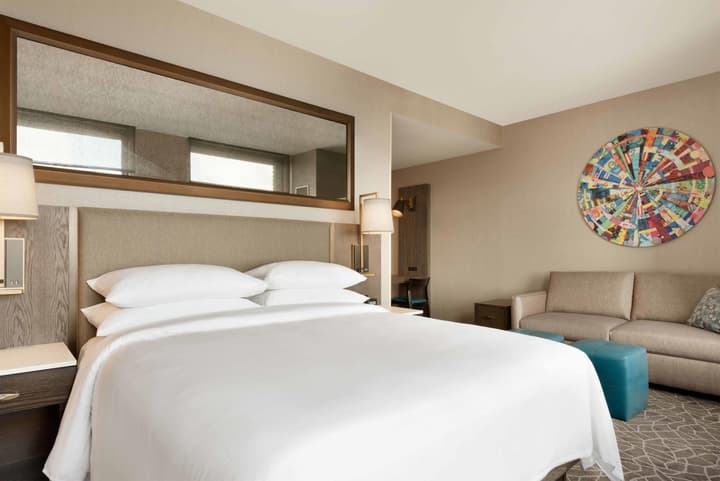 Embassy Suites by Hilton Minneapolis Downtown