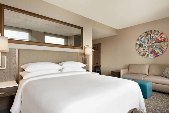 Embassy Suites by Hilton Minneapolis Downtown