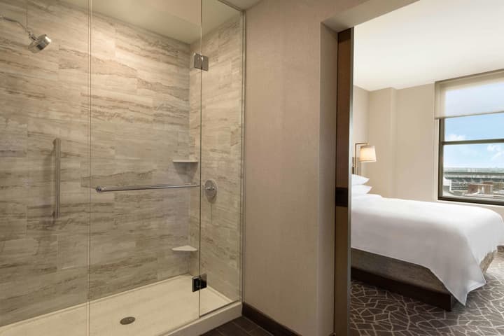 Embassy Suites by Hilton Minneapolis Downtown