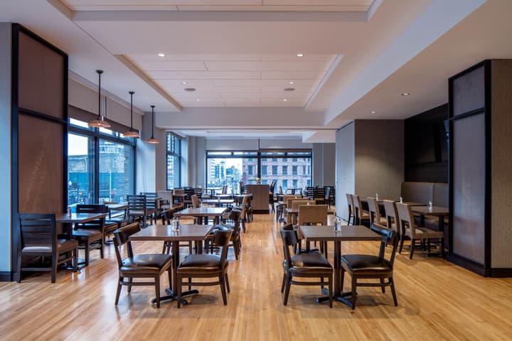 Embassy Suites by Hilton Minneapolis Downtown