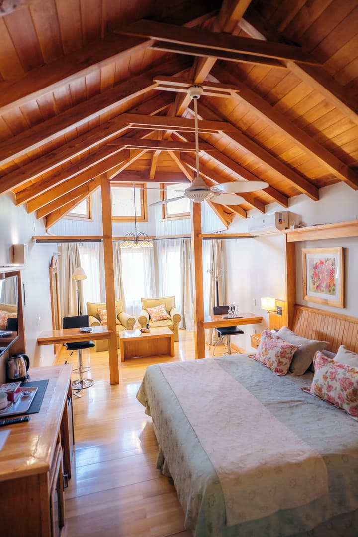 Le Village Hotel y Cabañas