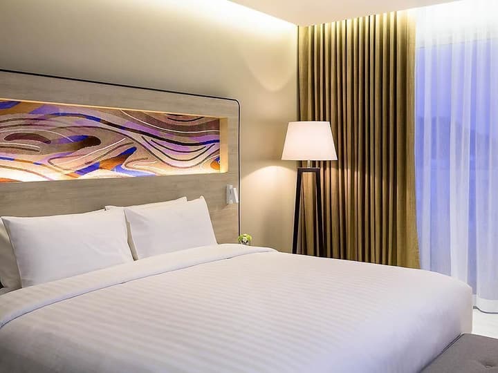 Novotel Phuket City Phokeethra Hotel