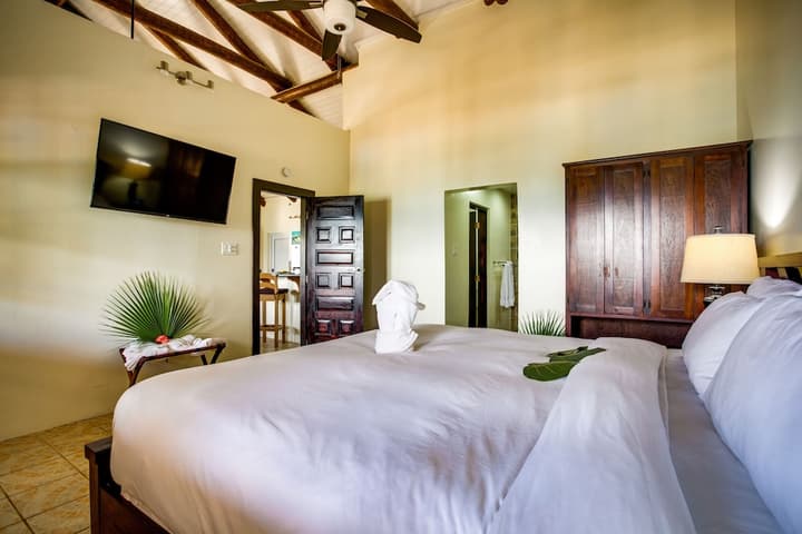 Mariposa Beach Resort