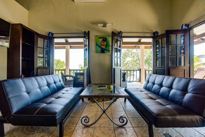 Mariposa Beach Resort