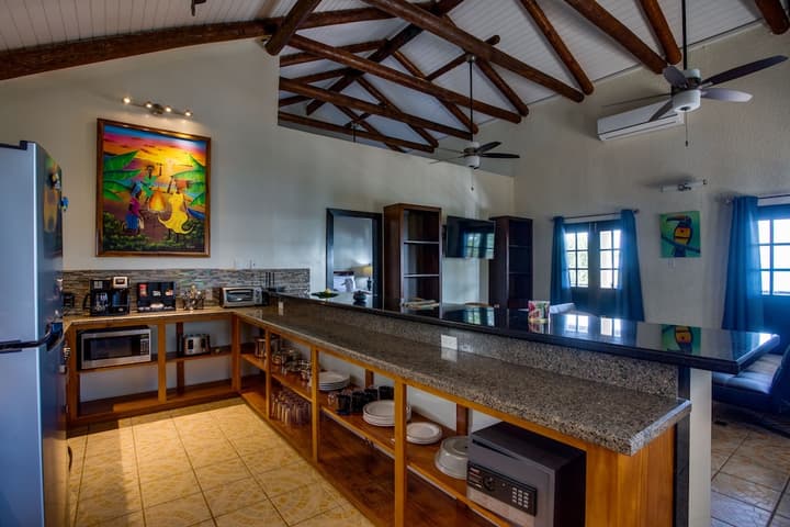 Mariposa Beach Resort