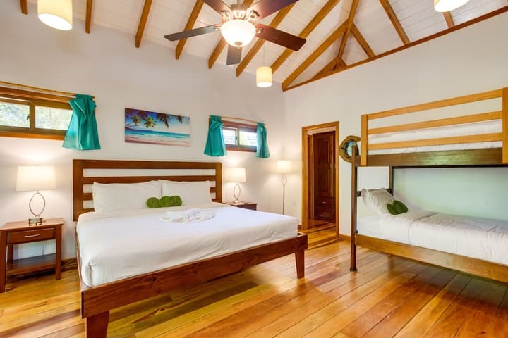 Mariposa Beach Resort