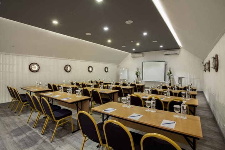 Daun Bali Seminyak Hotel