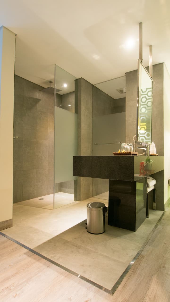 Daun Bali Seminyak Hotel