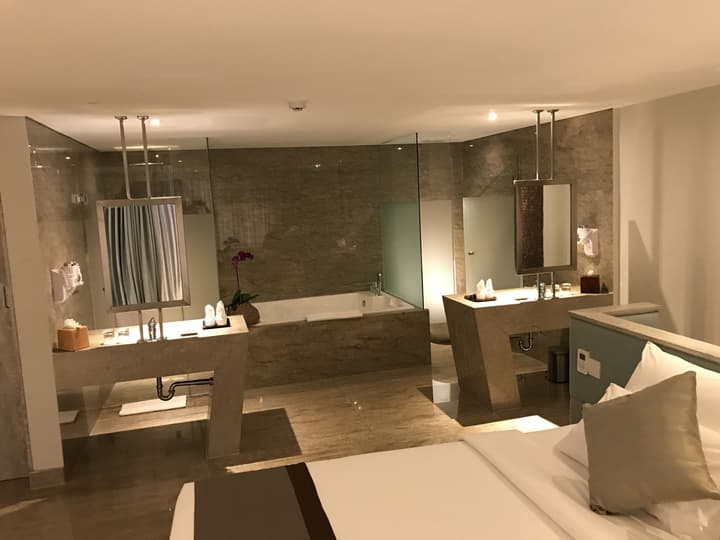 Daun Bali Seminyak Hotel