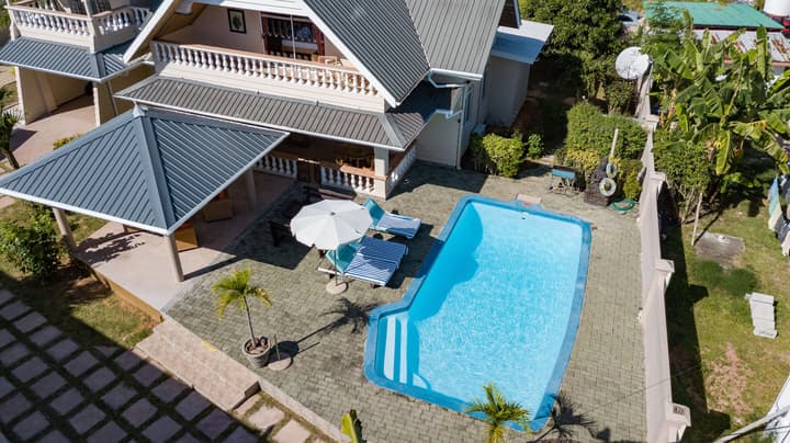 Villa Aya