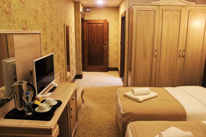 Vendome Hotel