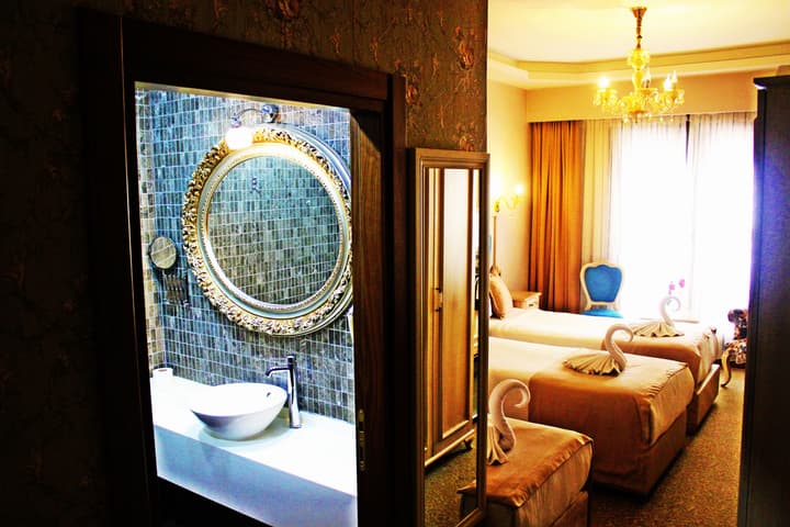 Vendome Hotel