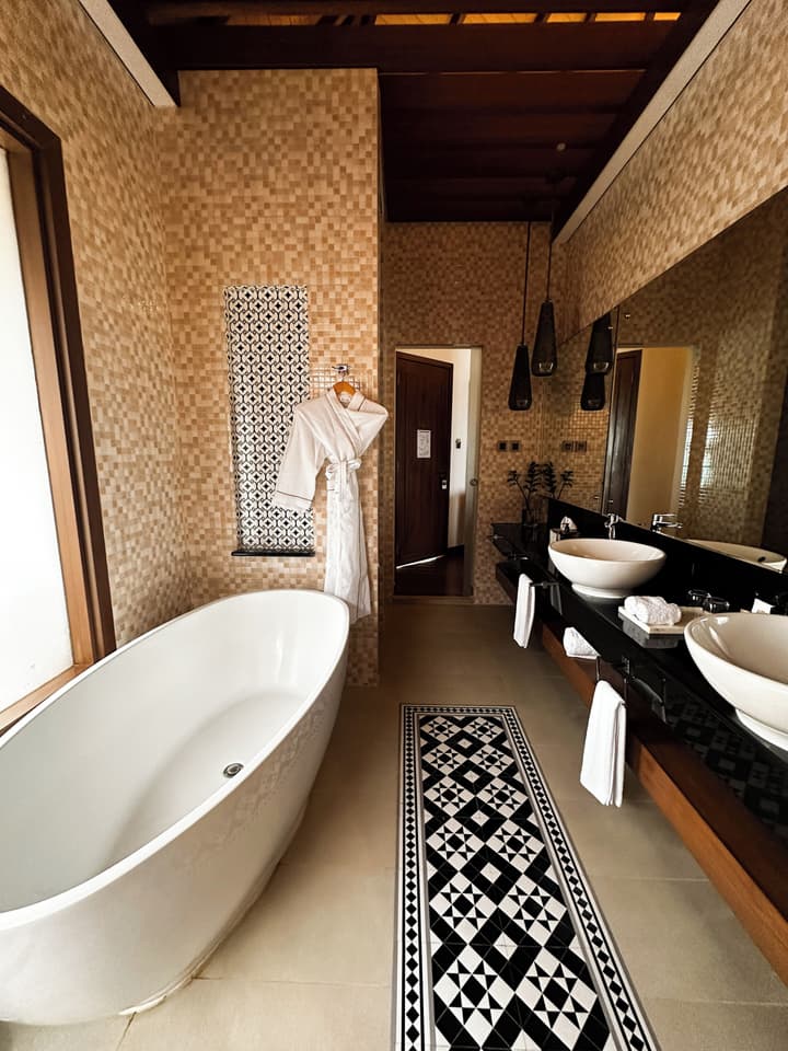 Mercure Maldives Kooddoo Adult-Only Resort