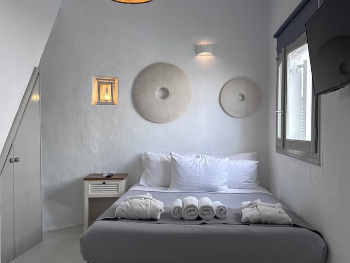 Kaleidoscope Cave Houses Oia