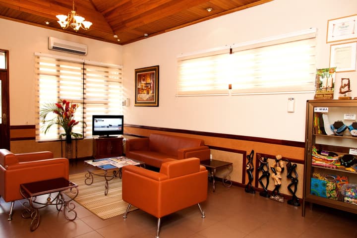 Mahogany Lodge, Cantonments