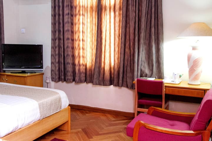 Mahogany Lodge, Cantonments