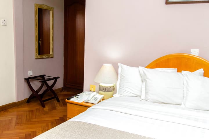 Mahogany Lodge, Cantonments