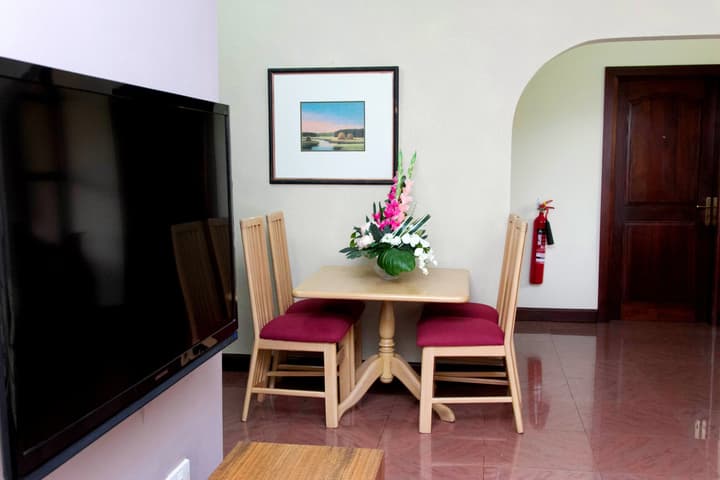 Mahogany Lodge, Cantonments