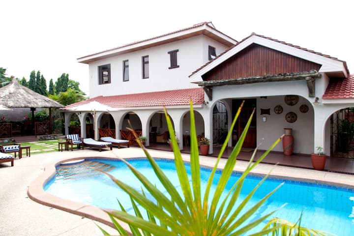 Mahogany Lodge, Cantonments
