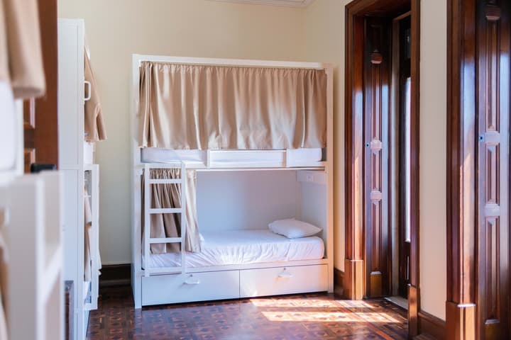 Sant Jordi Hostels Lisbon