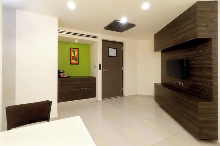 Holiday Inn Express Mexico Aeropuerto by IHG