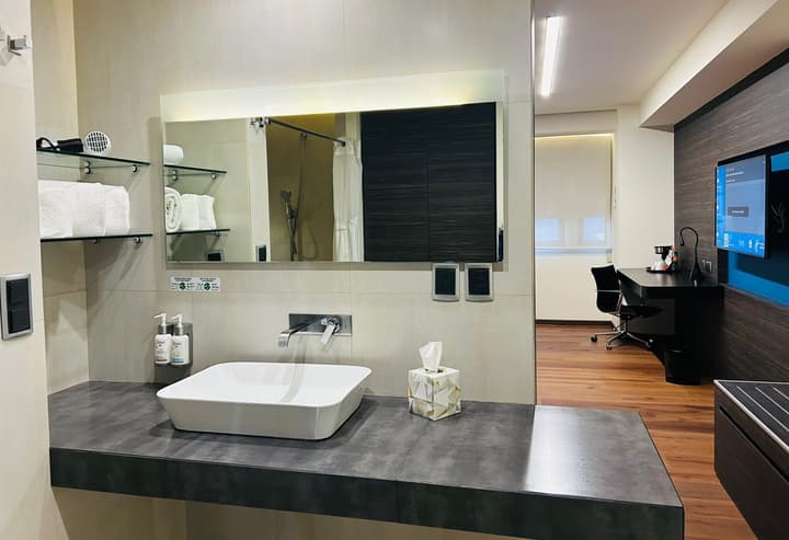 Holiday Inn Express Mexico Aeropuerto by IHG
